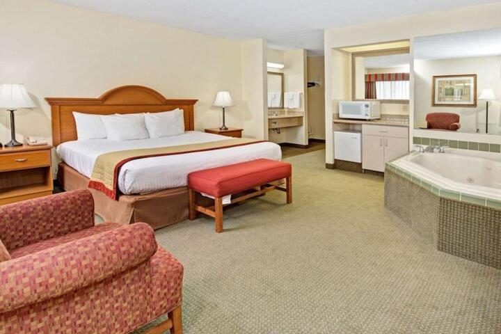 Baymont By Wyndham Indianapolis Otel Dış mekan fotoğraf